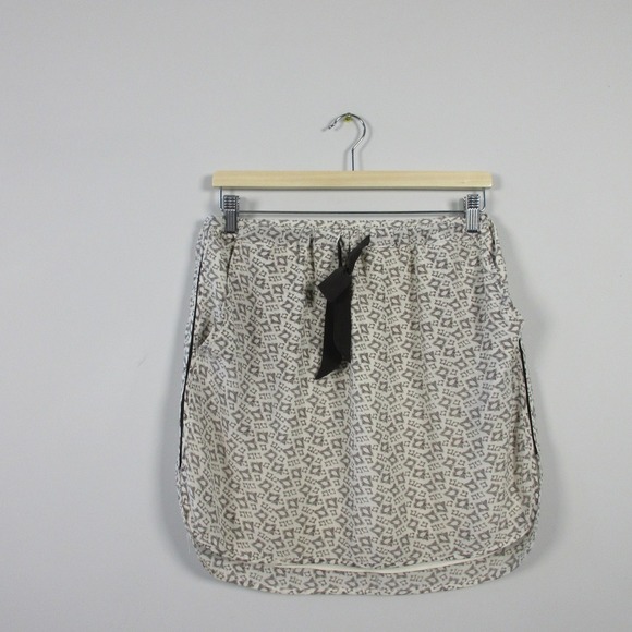Club Monaco 100% Silk Mini Skirt 2 Brown Tie Pockets Geometric Y2K Low Rise 116 - Picture 1 of 13